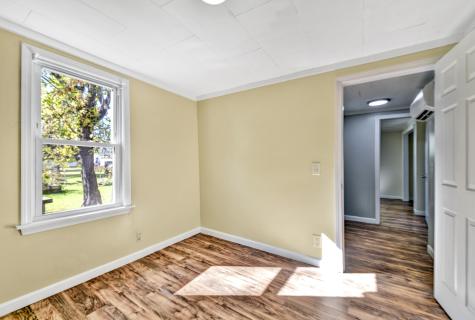 17 Montcalm Street Fairfield ME 04937