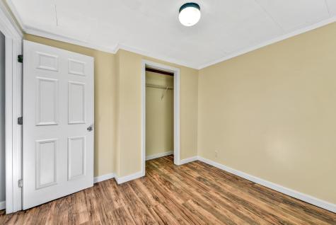 17 Montcalm Street Fairfield ME 04937