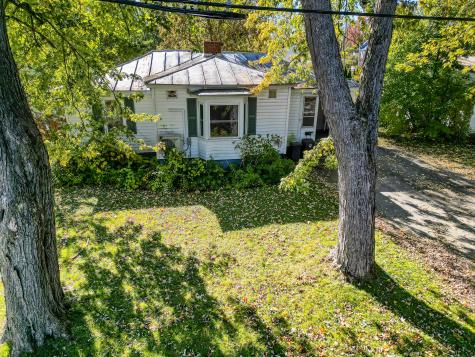 17 Montcalm Street Fairfield ME 04937