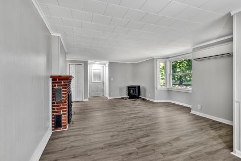 17 Montcalm Street Fairfield ME 04937