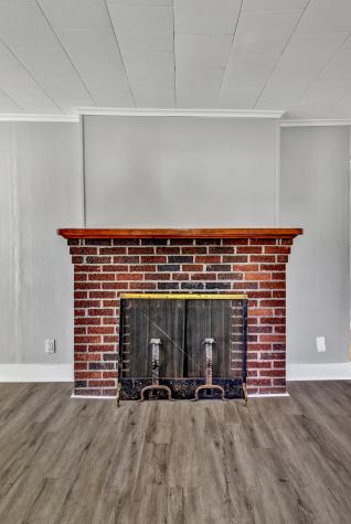 17 Montcalm Street Fairfield ME 04937