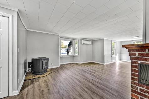 17 Montcalm Street Fairfield ME 04937