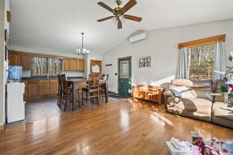 985 Eastern Avenue Augusta ME 04330