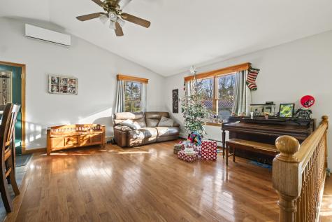 985 Eastern Avenue Augusta ME 04330