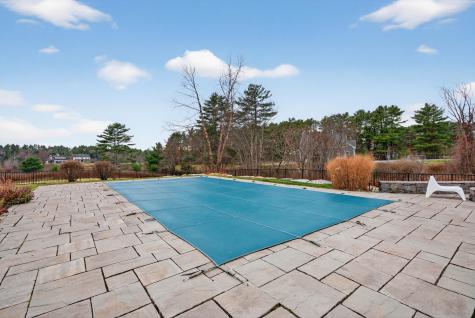 10 Stockholm Drive Cumberland ME 04021