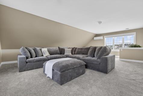 10 Stockholm Drive Cumberland ME 04021