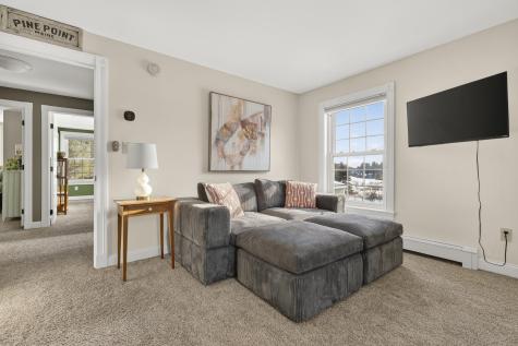 10 Stockholm Drive Cumberland ME 04021