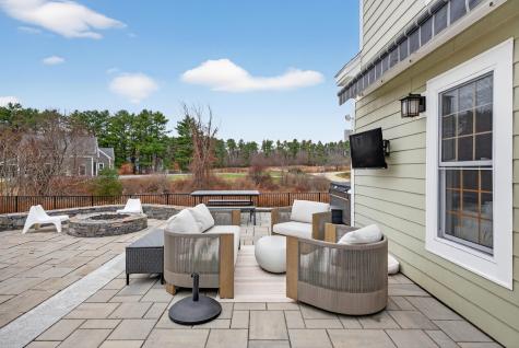 10 Stockholm Drive Cumberland ME 04021