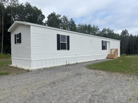 3 Fall Drive Farmingdale ME 04344