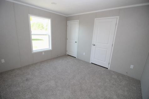 3 Fall Drive Farmingdale ME 04344