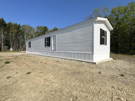 3 Fall Drive Farmingdale ME 04344