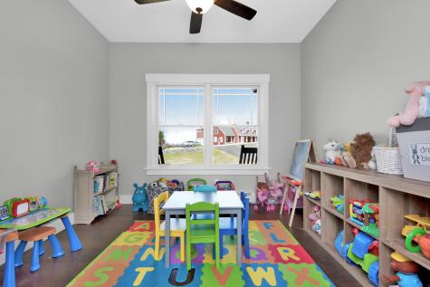 90 Tarkiln Hill Road Raymond ME 04071