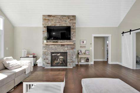 90 Tarkiln Hill Road Raymond ME 04071
