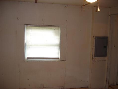 8 Holiday Lane Standish ME 04084