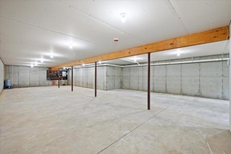 633 Streamside Avenue Hermon ME 04401