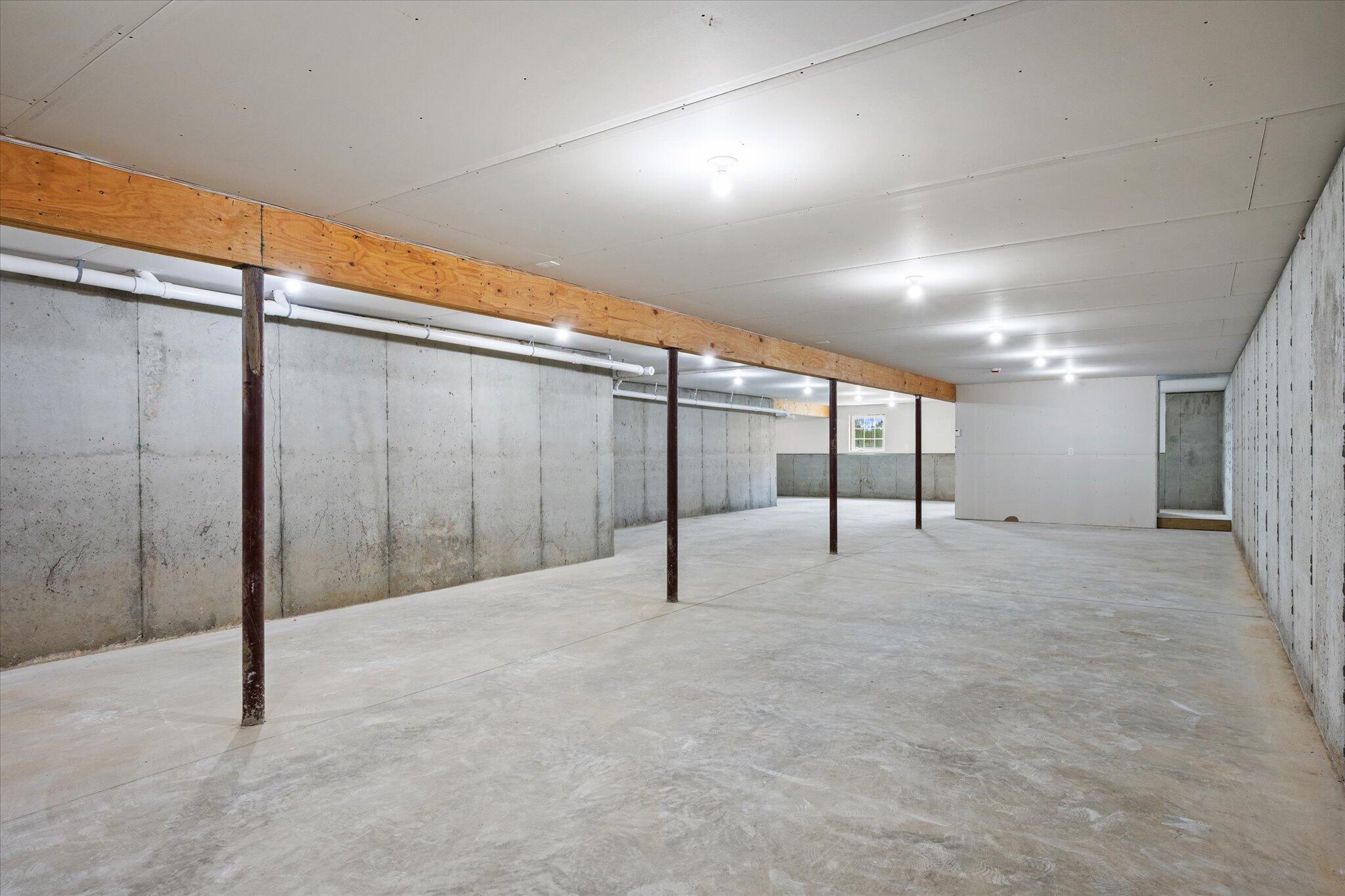 633 Streamside Avenue Hermon ME 04401