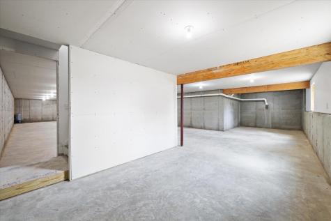 633 Streamside Avenue Hermon ME 04401