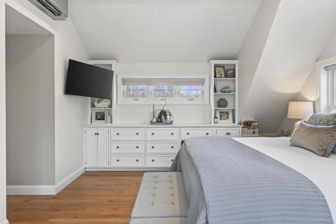 28 Elmwood Avenue Scarborough ME 04074