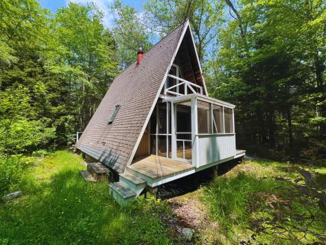 20 Lemeuls Road Bristol ME 04558