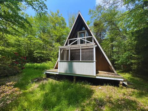 20 Lemeuls Road Bristol ME 04558