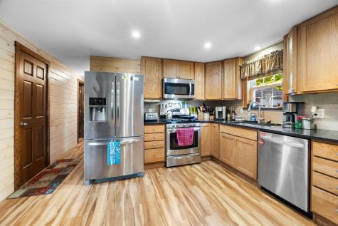 6 Hurds Corner Road Palmyra ME 04965