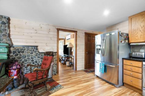 6 Hurds Corner Road Palmyra ME 04965