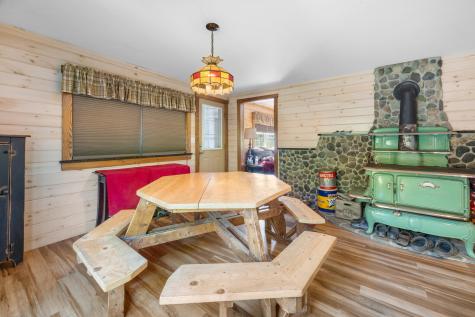 6 Hurds Corner Road Palmyra ME 04965