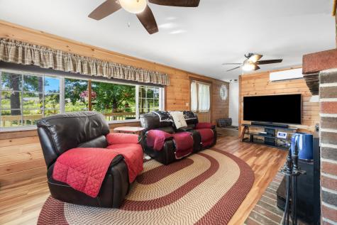 6 Hurds Corner Road Palmyra ME 04965