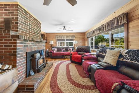 6 Hurds Corner Road Palmyra ME 04965