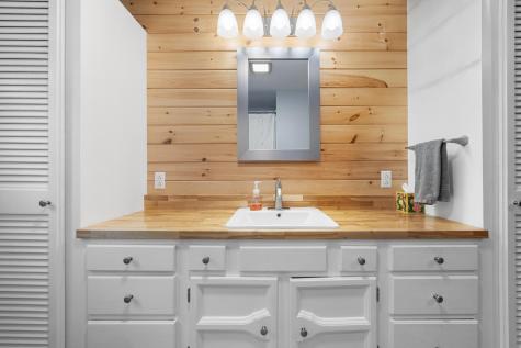 6 Hurds Corner Road Palmyra ME 04965