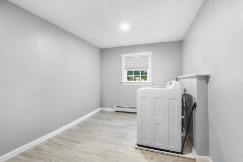 6 Hurds Corner Road Palmyra ME 04965