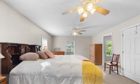 6 Hurds Corner Road Palmyra ME 04965