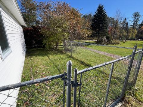 86 North Road Detroit ME 04929