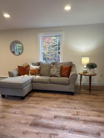 19 Estate Road Naples ME 04055