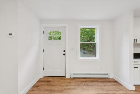 19 Estate Road Naples ME 04055