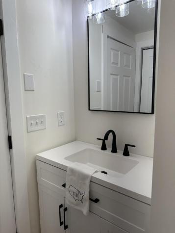 19 Estate Road Naples ME 04055