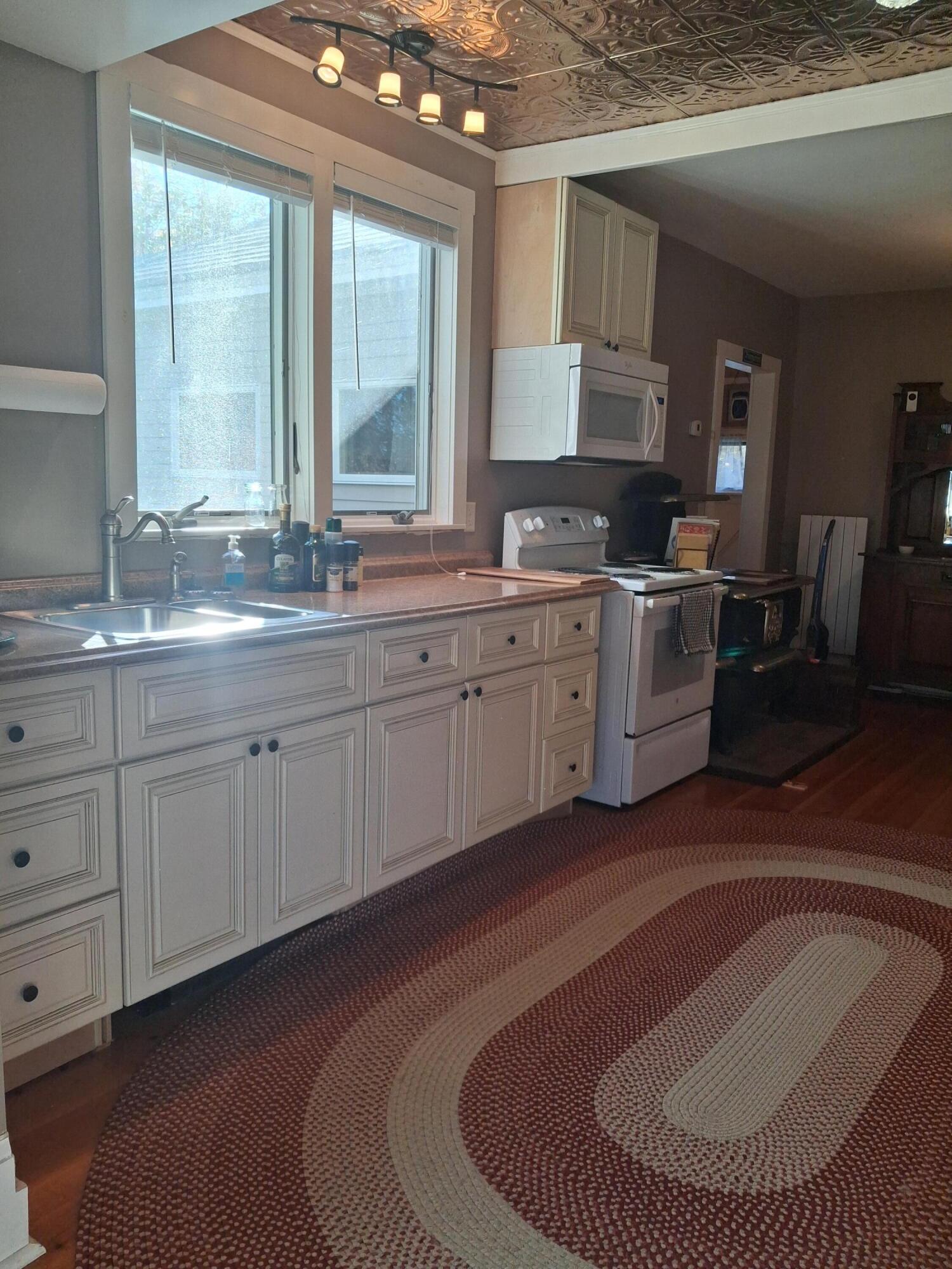 5 Penniman Road Bristol ME 04554