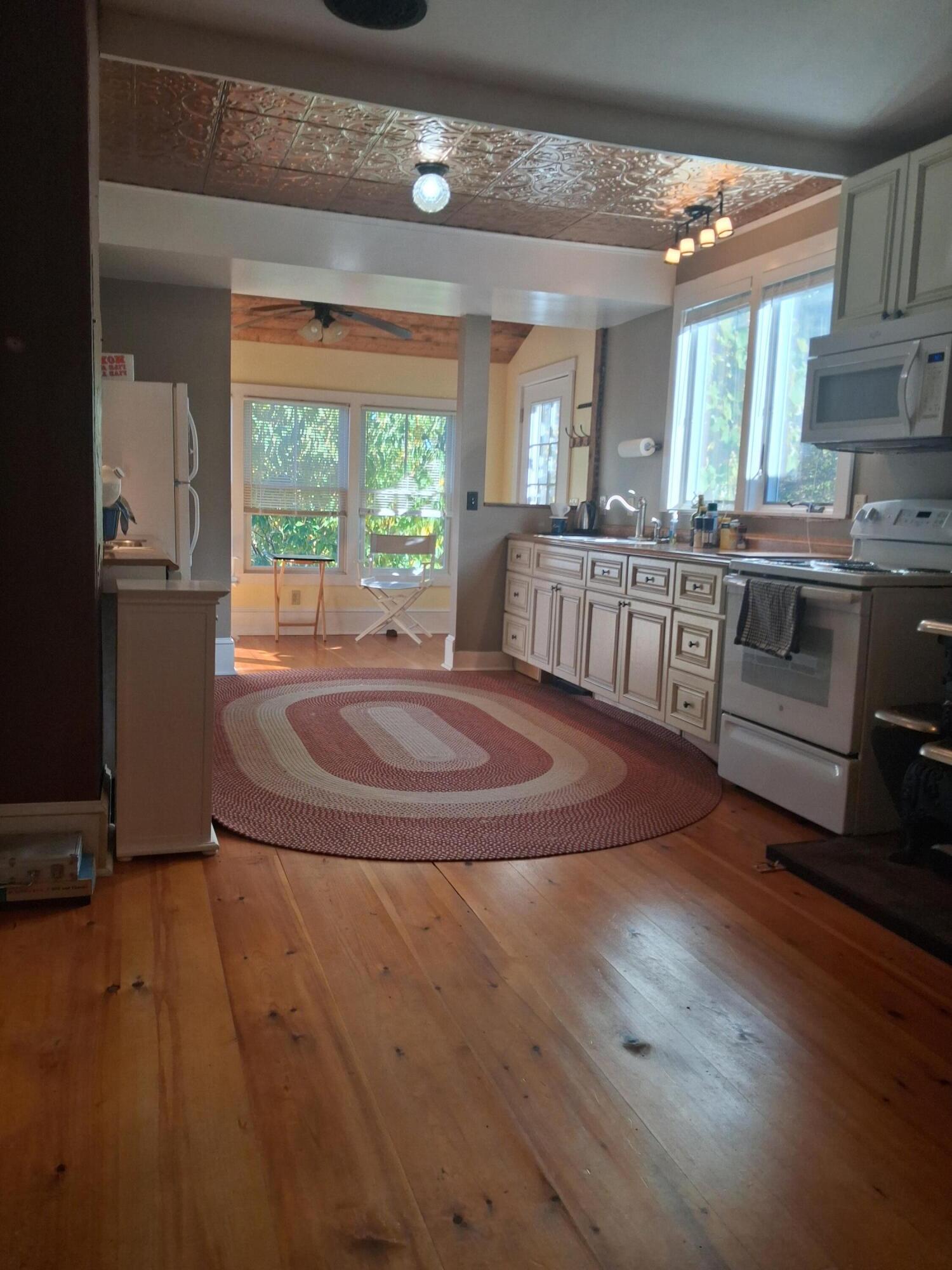 5 Penniman Road Bristol ME 04554