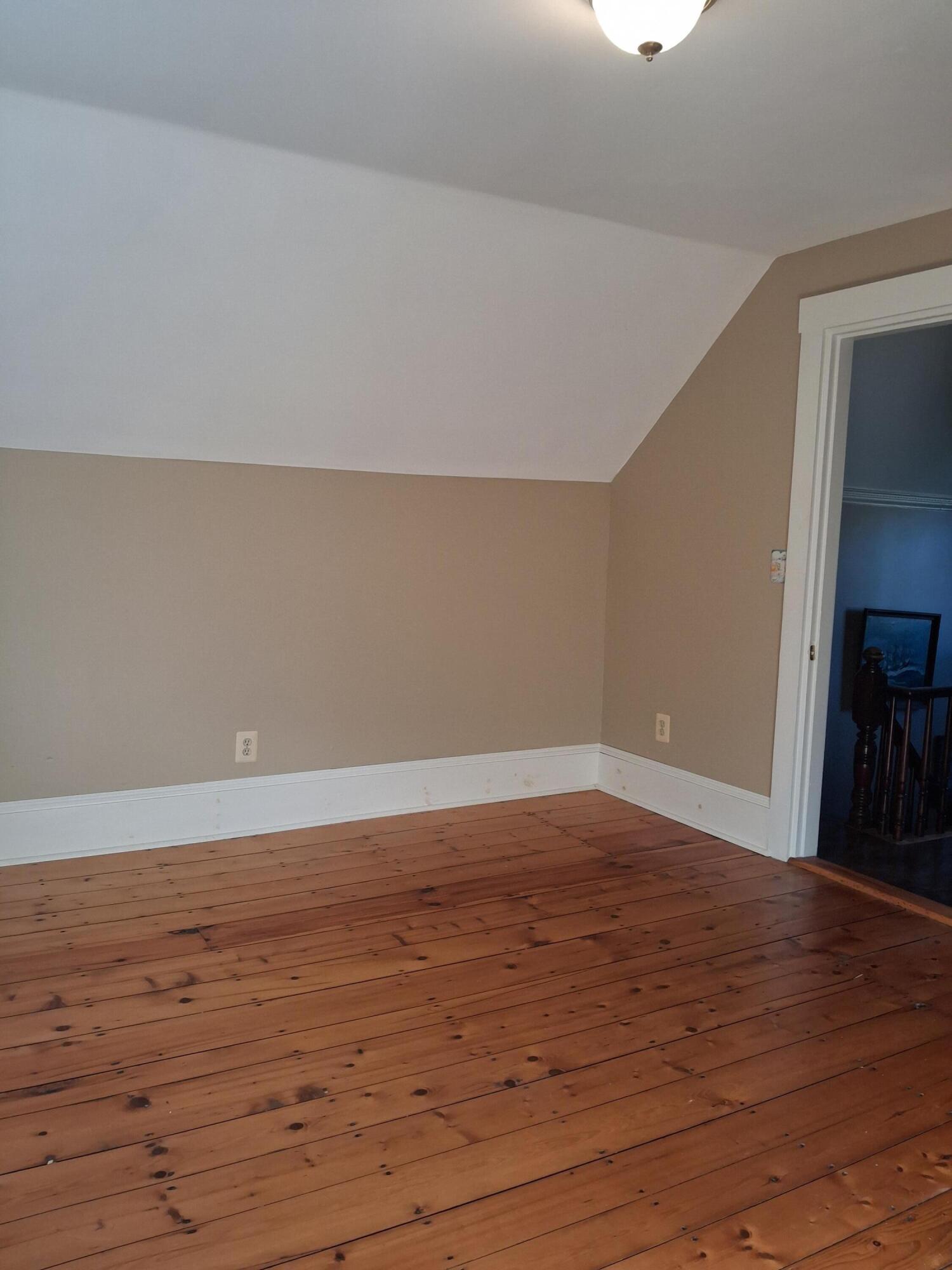 5 Penniman Road Bristol ME 04554