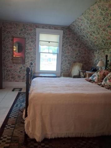 5 Penniman Road Bristol ME 04554