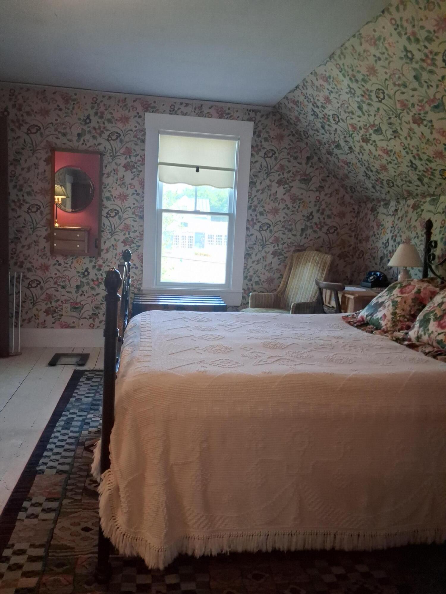 5 Penniman Road Bristol ME 04554