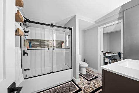 20 Partridge Way Naples ME 04055