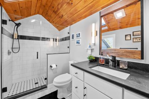 20 Partridge Way Naples ME 04055