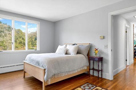 69 Falmouth Road Falmouth ME 04105