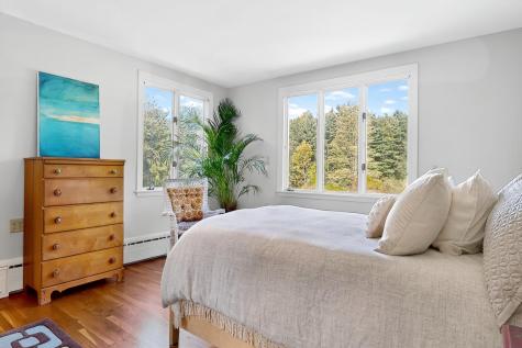 69 Falmouth Road Falmouth ME 04105