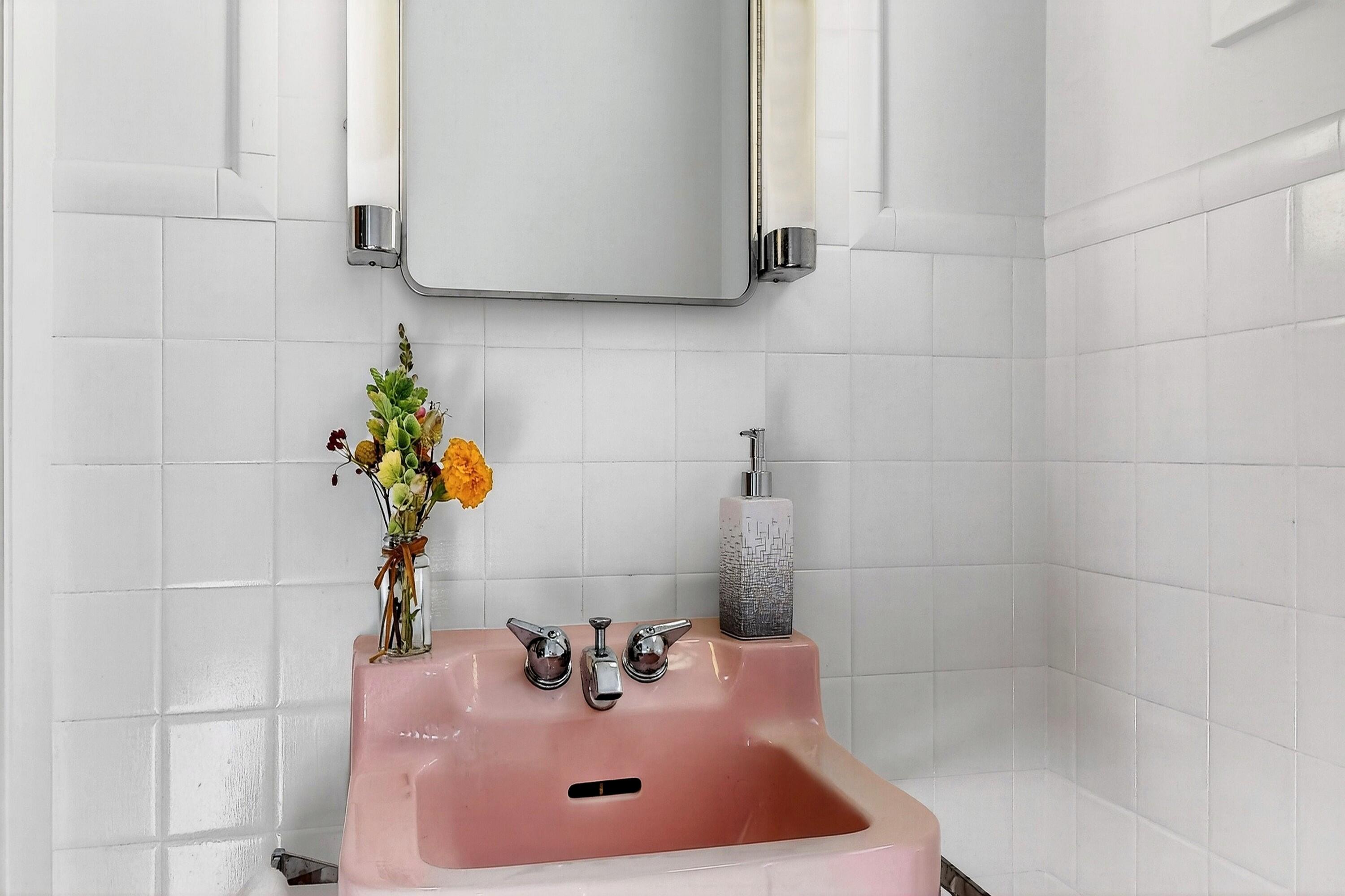 69 Falmouth Road Falmouth ME 04105