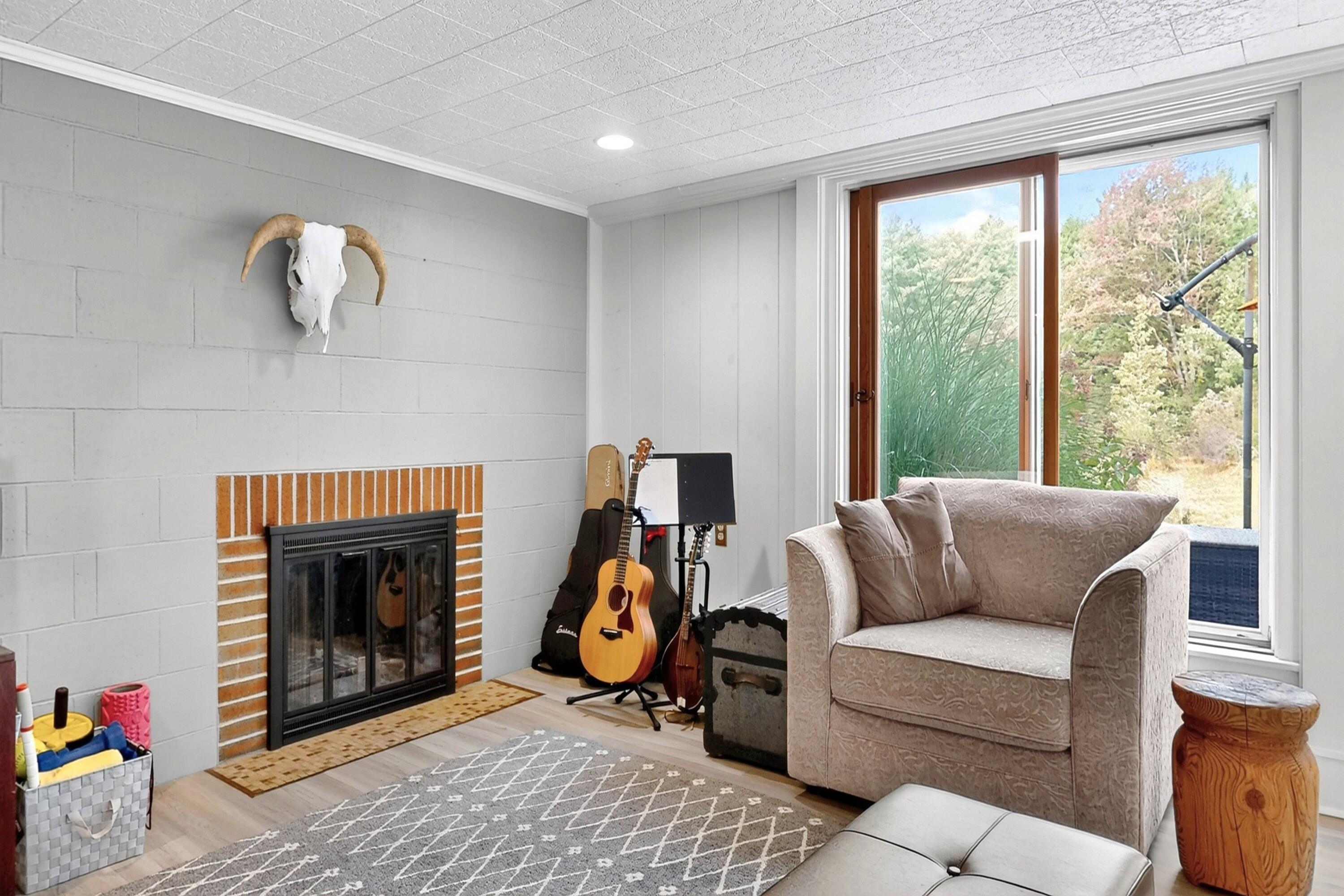 69 Falmouth Road Falmouth ME 04105