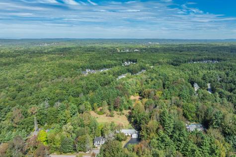 69 Falmouth Road Falmouth ME 04105