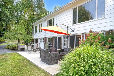 69 Falmouth Road Falmouth ME 04105