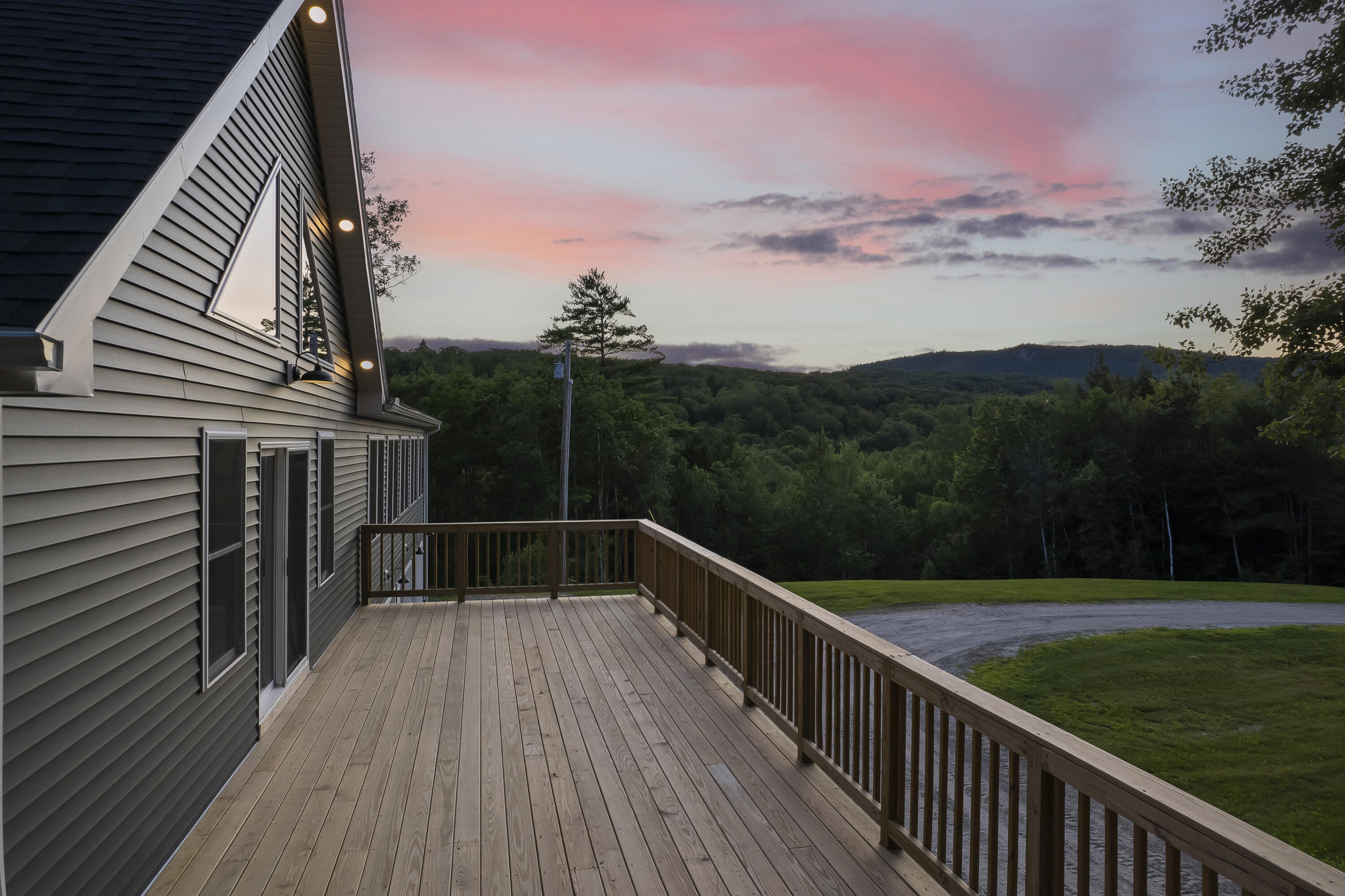 943 Greenwood Road Norway ME 04268